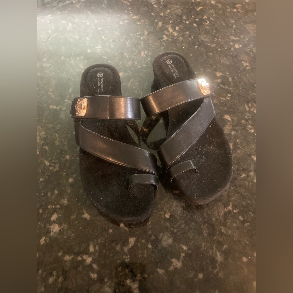 Giani Bernini Black Memory Foam Sandals